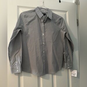 NWT Liz Claiborne Black&White striped longsleeve button down shirt Petite Medium